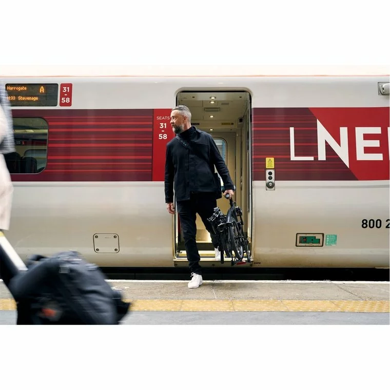 Brompton Electric P Line Urban Mid Handlebar-Storm Grey 8 Brompton Electric P Line Urban Mid Handlebar-Storm Grey - Image 8