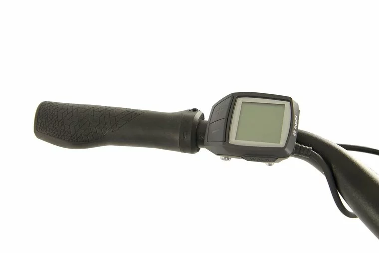 Raleigh Motus LowStep Electric Hybrid Bike-Green 22 4 Raleigh Motus LowStep Electric Hybrid Bike-Green 22 - Image 4