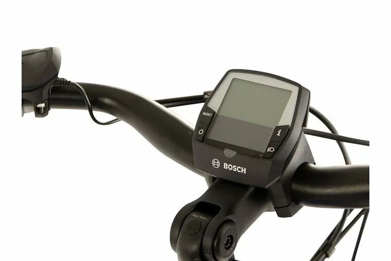 Raleigh Motus Tour LowStep Hub Electric Hybrid Bike-Red 22 4 Raleigh Motus Tour LowStep Hub Electric Hybrid Bike-Red 22 - Image 4