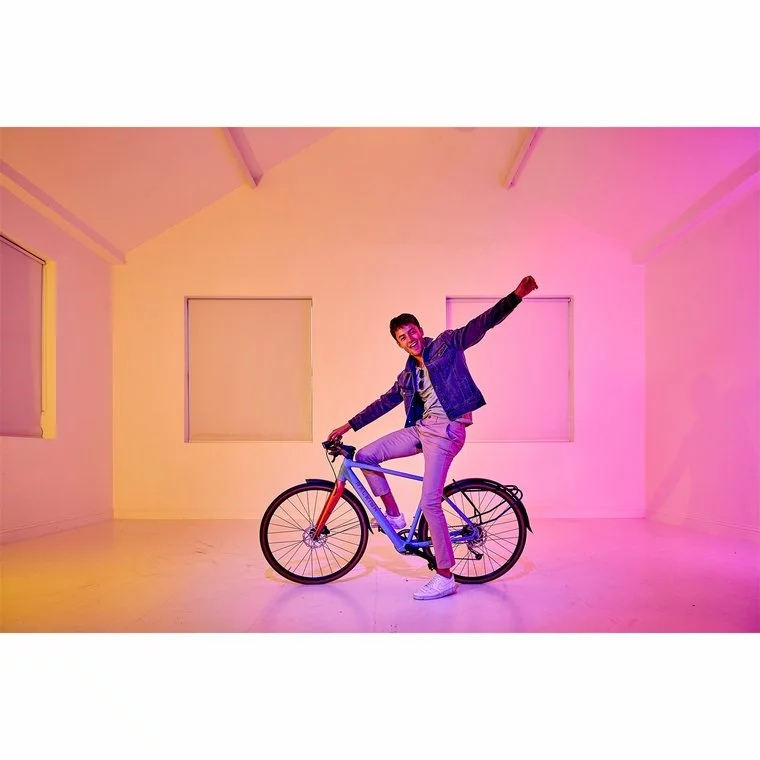 Raleigh Trace Electric Hybrid Bike-Blue 22 9 Raleigh Trace Electric Hybrid Bike-Blue 22 - Image 9