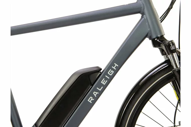 Raleigh Motus CrossBar Electric Hybrid Bike-Blue 22 6 Raleigh Motus CrossBar Electric Hybrid Bike-Blue 22 - Image 6